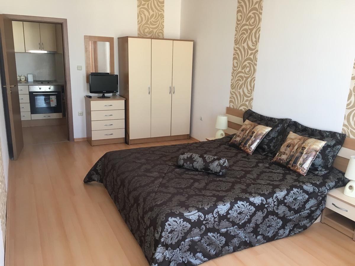 Sunny Day 6 Apartment Pantai Sunny Bagian luar foto